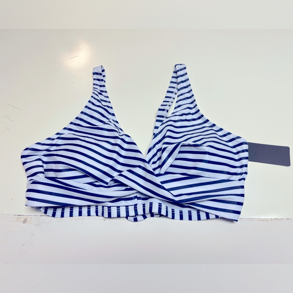 Aqua Eve Bikini Top